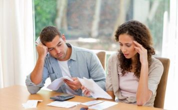 couple-upset-with-budget-and-bills